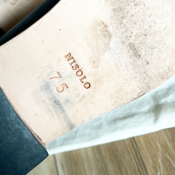 Nisolo Classic Black Chelsea Boot 7.5 - Picture 7 of 15